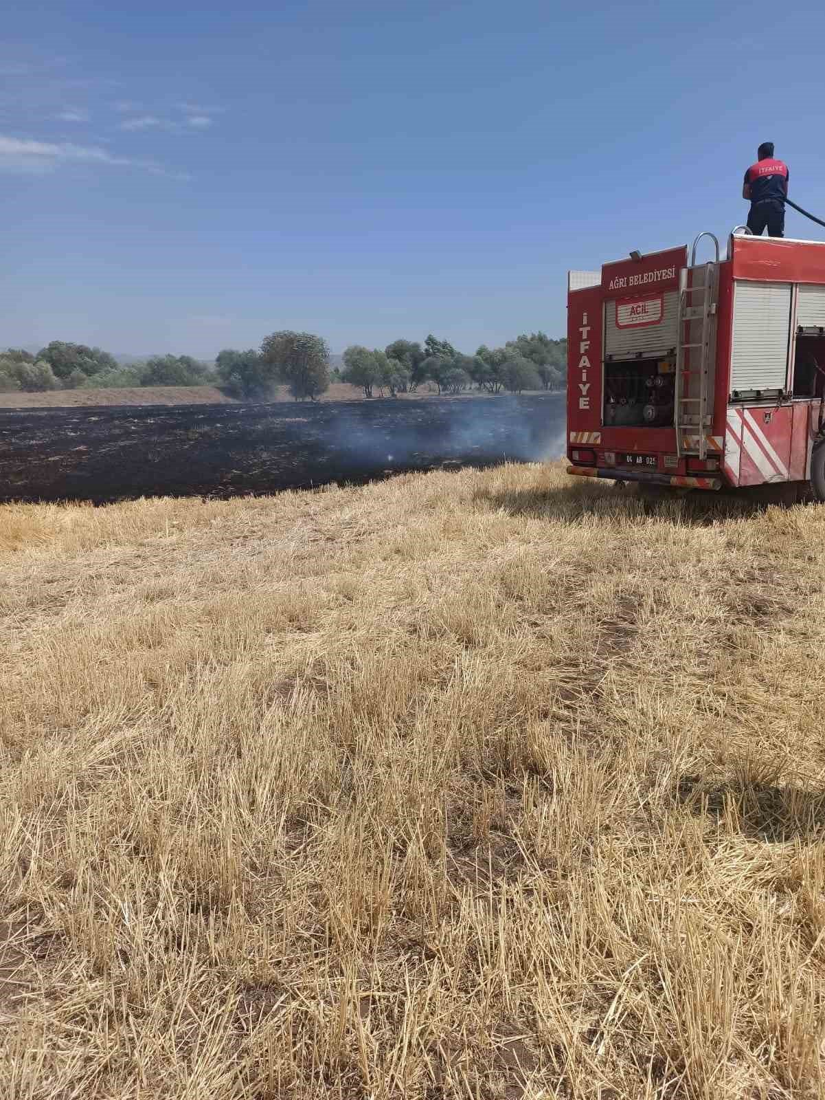 Ağrı’da 5 ayrı noktada yangın çıktı