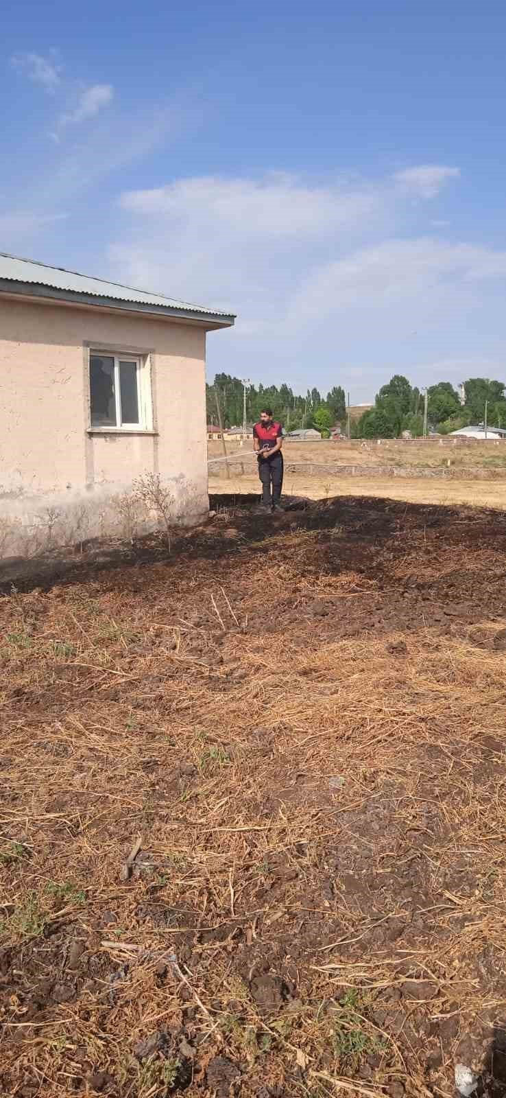 Ağrı’da 5 ayrı noktada yangın çıktı