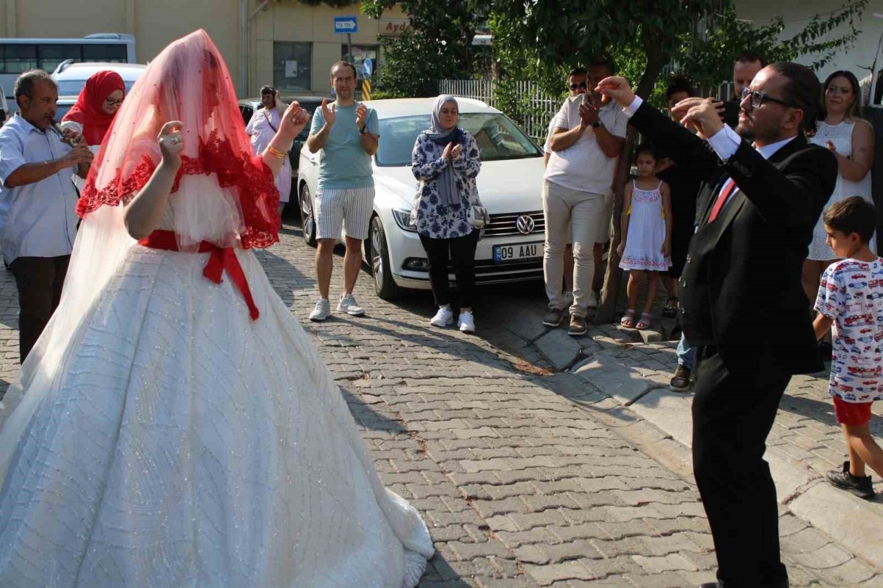 İHA Muhabiri Uçkaç, dünya evine girdi