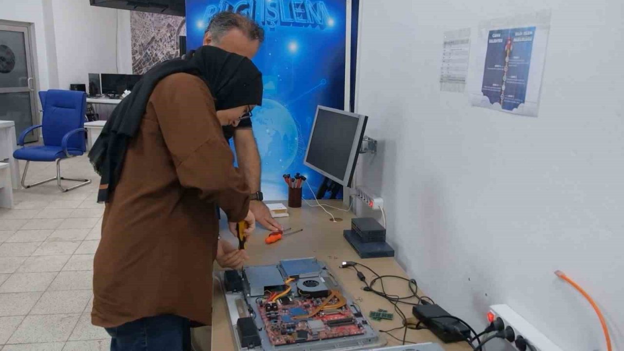 Öğrenciler Canik Belediyesi’ne koştu