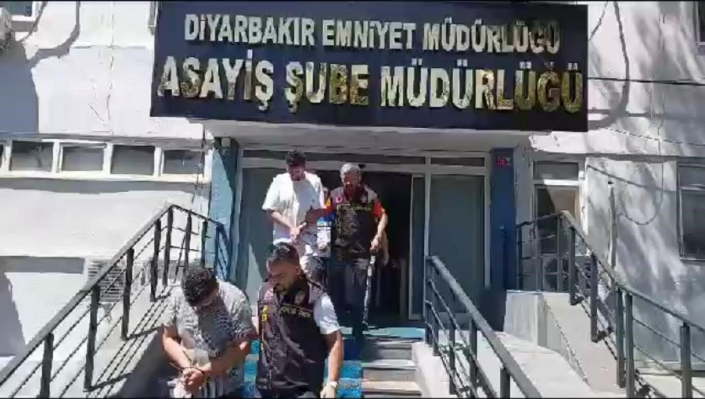 Kendilerini Amerikan askeri olarak tanıtan ‘Safari Çetesini’ operasyon: 12 gözaltı