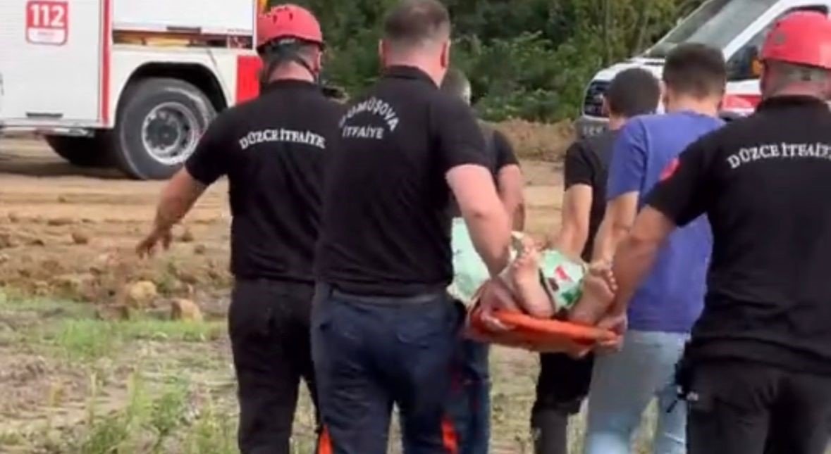 Düzce’de Melen Çayı’nda sürüklenen şahıs böyle kurtarıldı