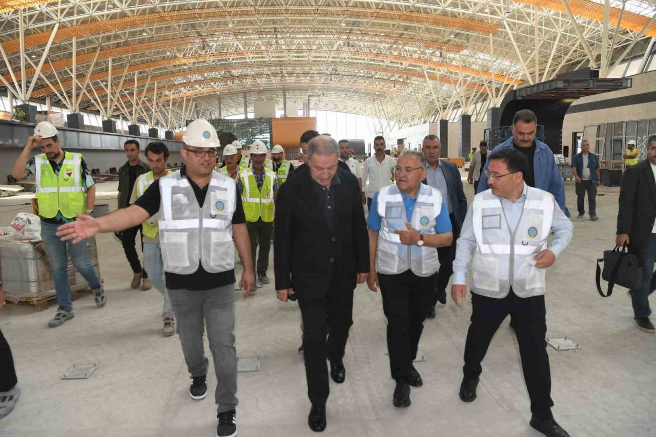 Kayseri Havalimanı Yeni Terminal Binası’nda İnceleme