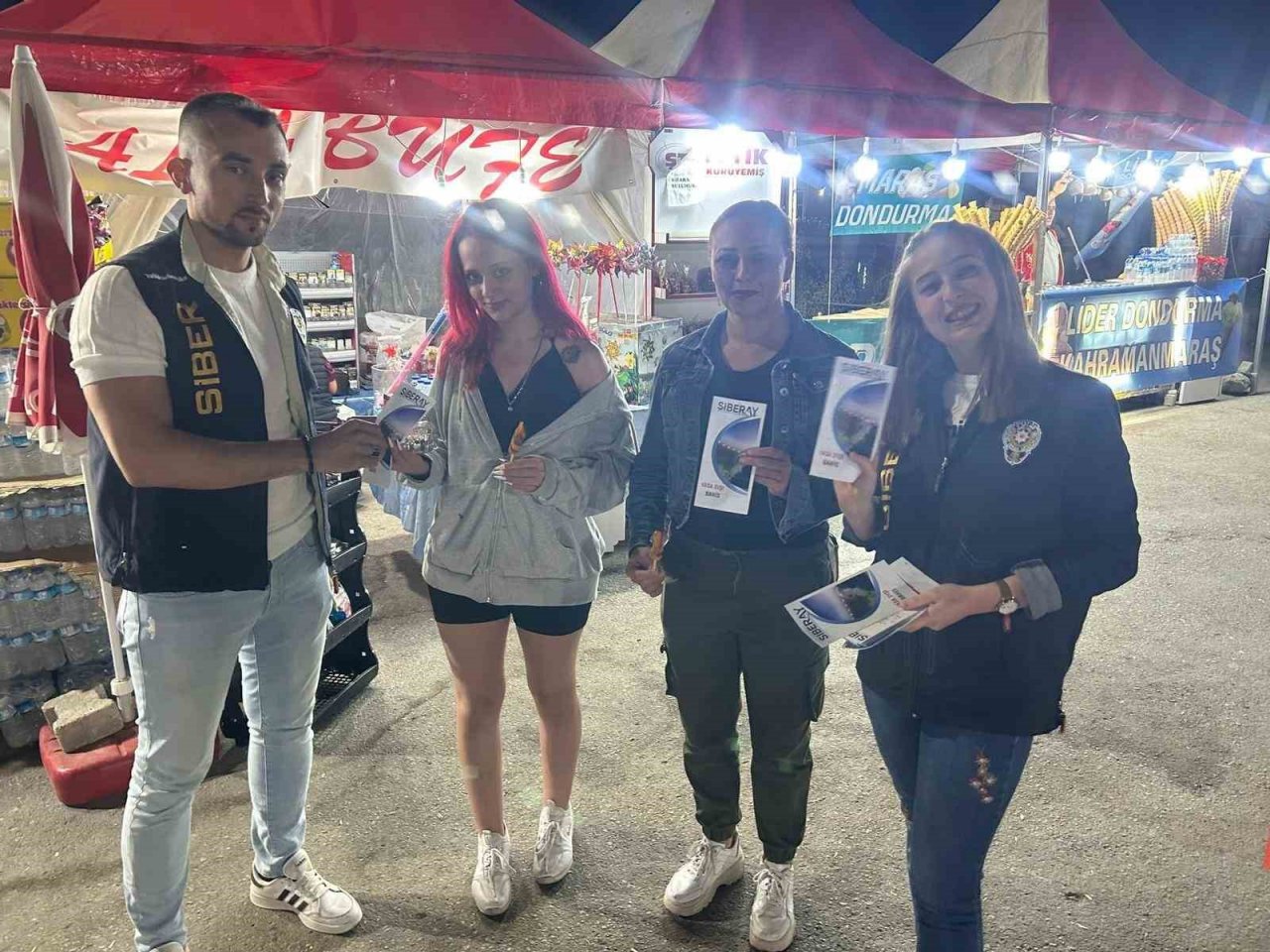 Kütahya Siber Suçlarla Mücadele Şube Müdürlüğü 2 bin 500 vatandaşı bilgilendirdi