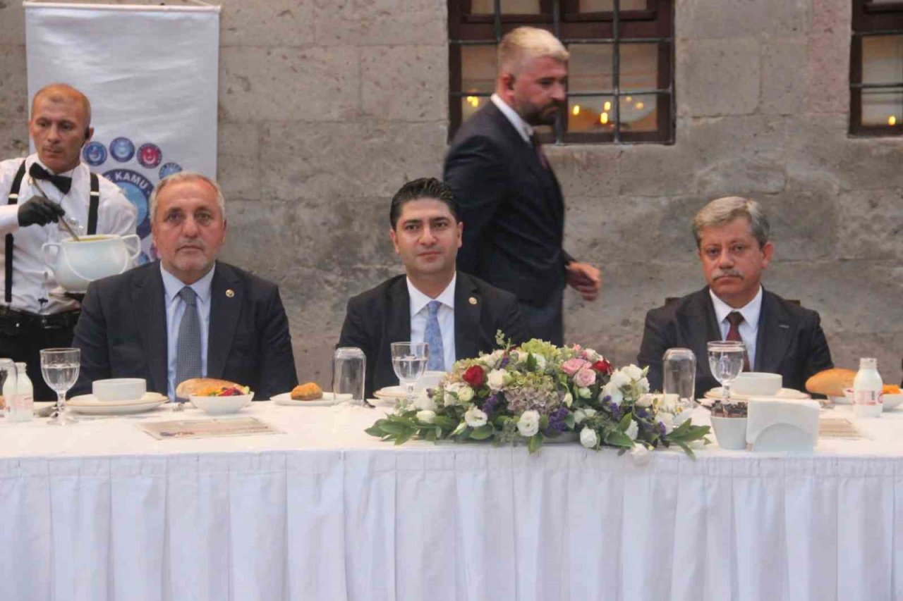 MHP’li Özdemir: "Bazı ilçelerimizde değişim olacaktır"