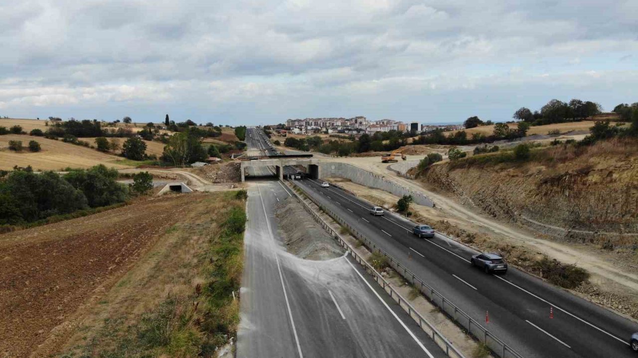 Tekirdağ-İstanbul yolunda yoğun trafik