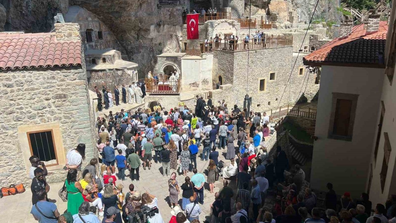 Sümela Manastırı’nda 15 Ağustos’ta 10. kez ayin yapılacak