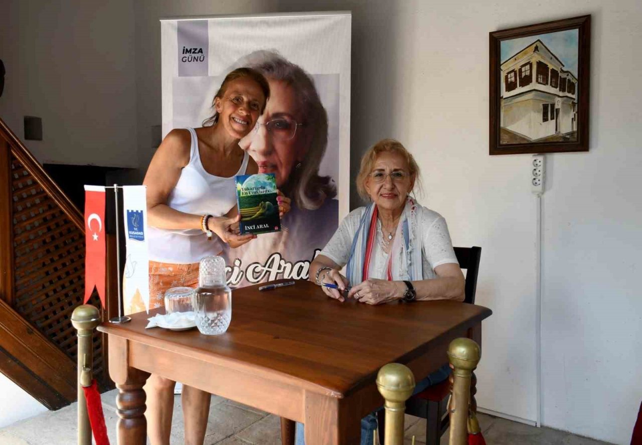 Usta yazar Aral okurlarıyla buluştu