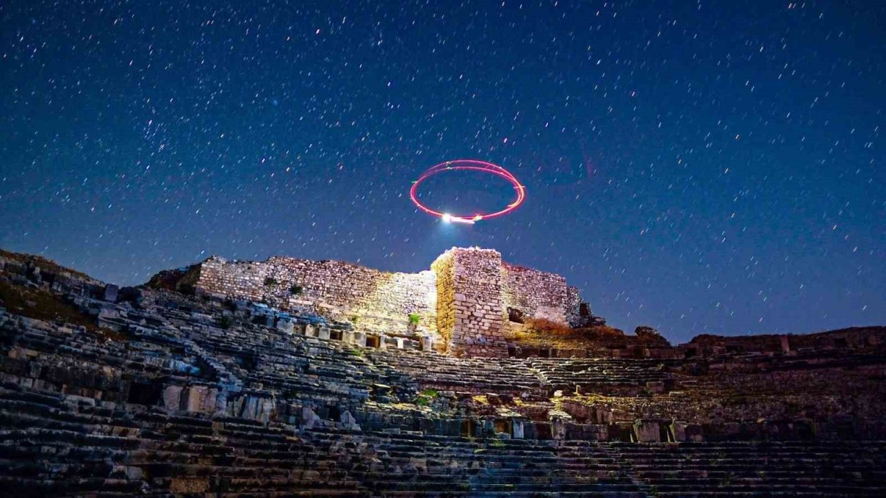 Meteor yağmuru, 4 bin yıllık Millet’te böyle görüntülendi