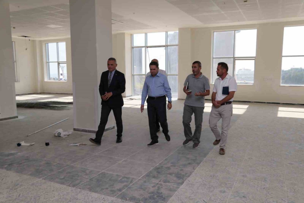 Rektör Türkdoğan ALKÜ binalarını inceledi