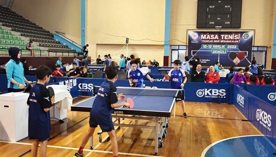 Masa tenisi finalinde 122 sporcu ter dökecek