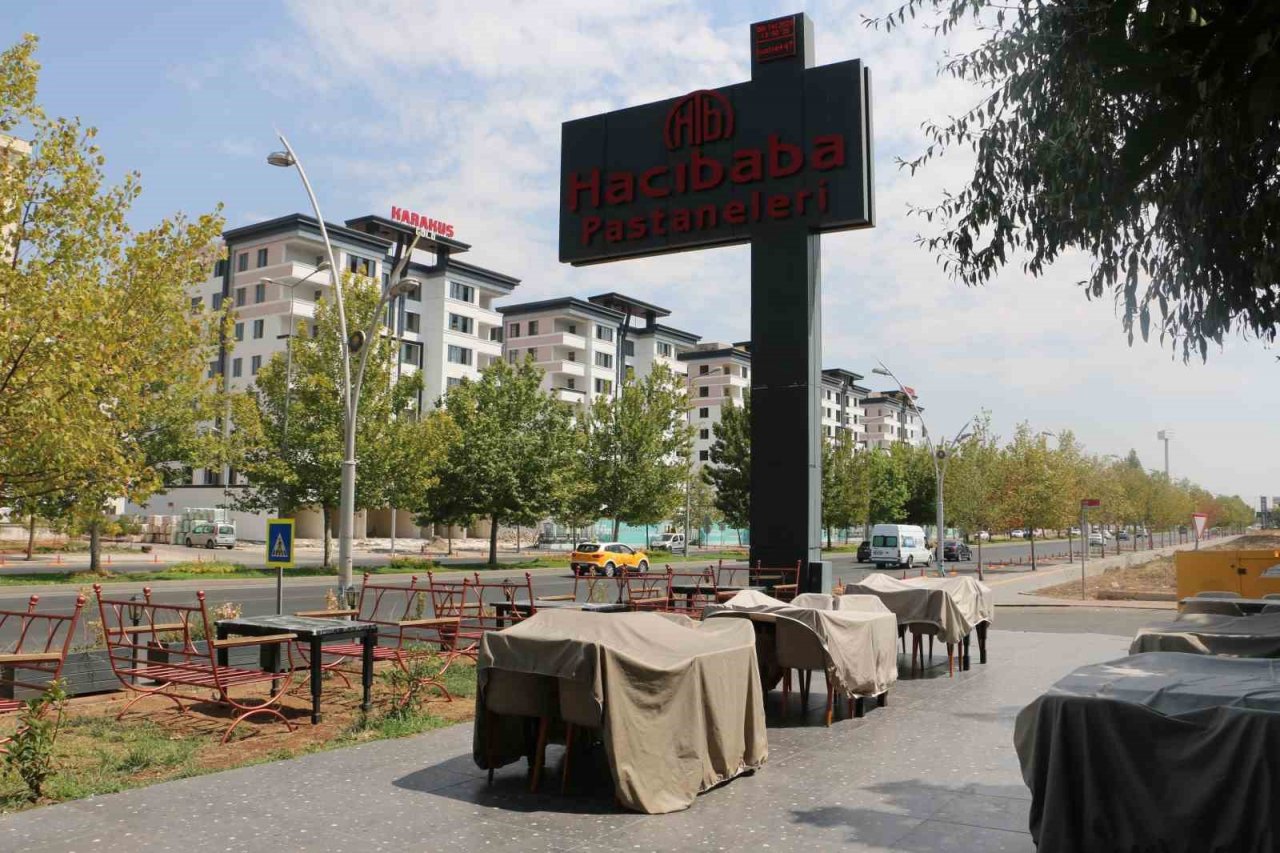 Diyarbakır’da termometreler 47 dereceyi gösterdi: Restoranlar boş kaldı