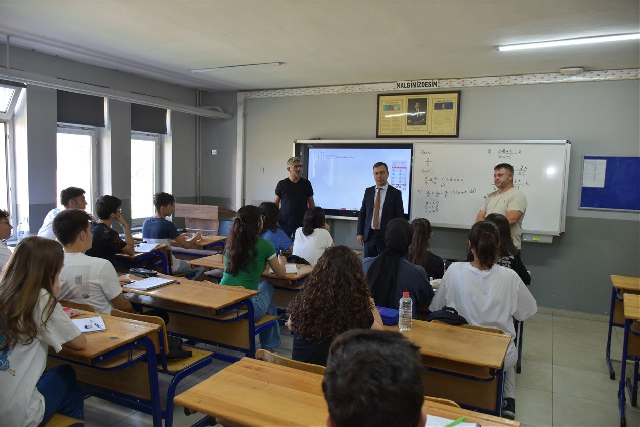 Erzincan’da yaz dönemi destekleme ve yetiştirme kursları sürüyor