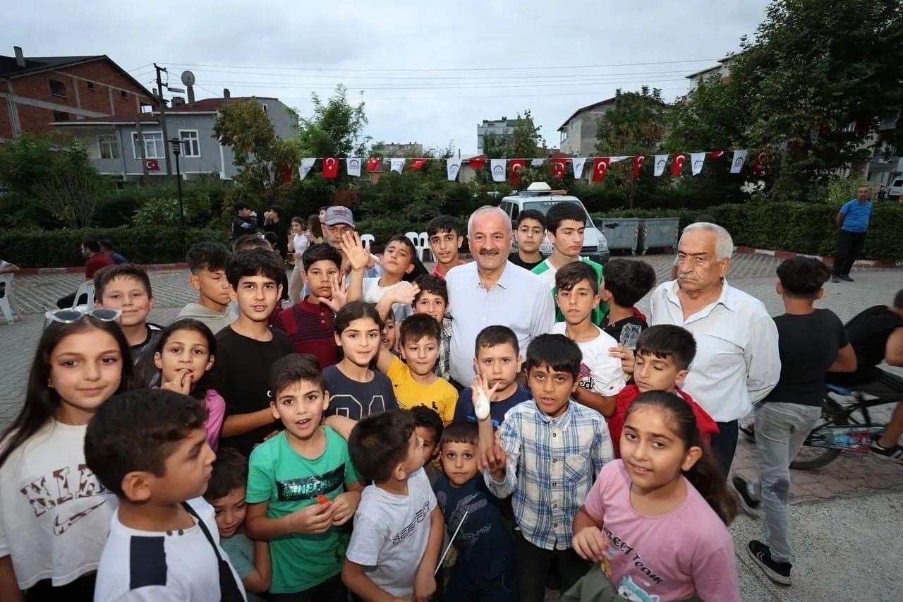 Sinema Gebze sokaklarını dolaşıyor