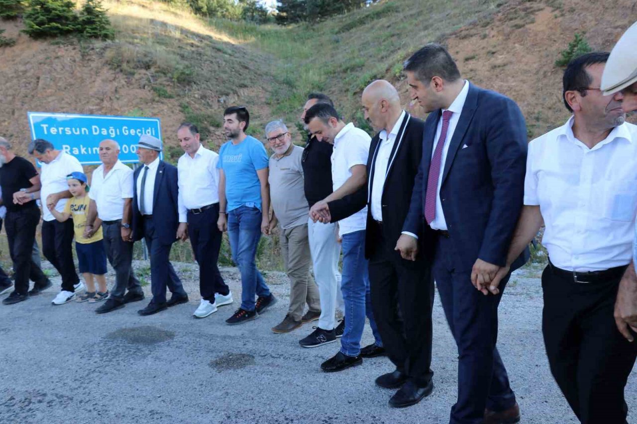 Şiranlılar Tersun Dağı’na tünel istiyor