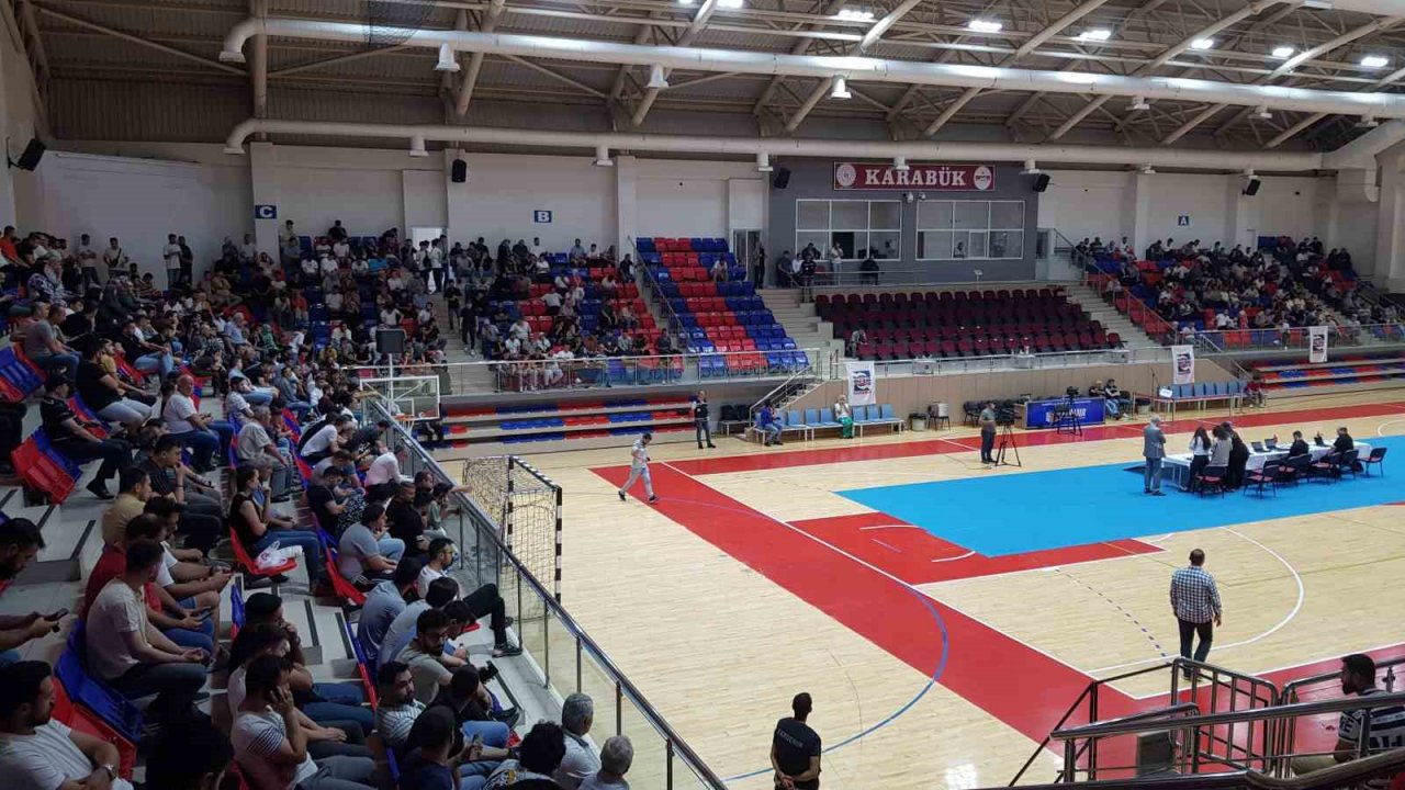 KARDEMİR’e alınacak 300 kişi kurayla belirlendi