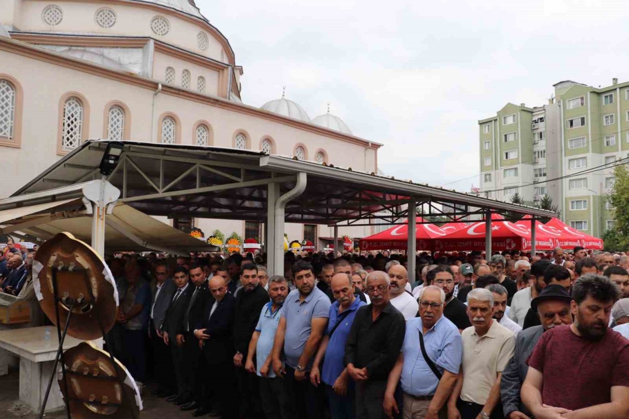 Eski İYİ Parti Kocaeli İl Başkanı son yolculuğuna uğurlandı