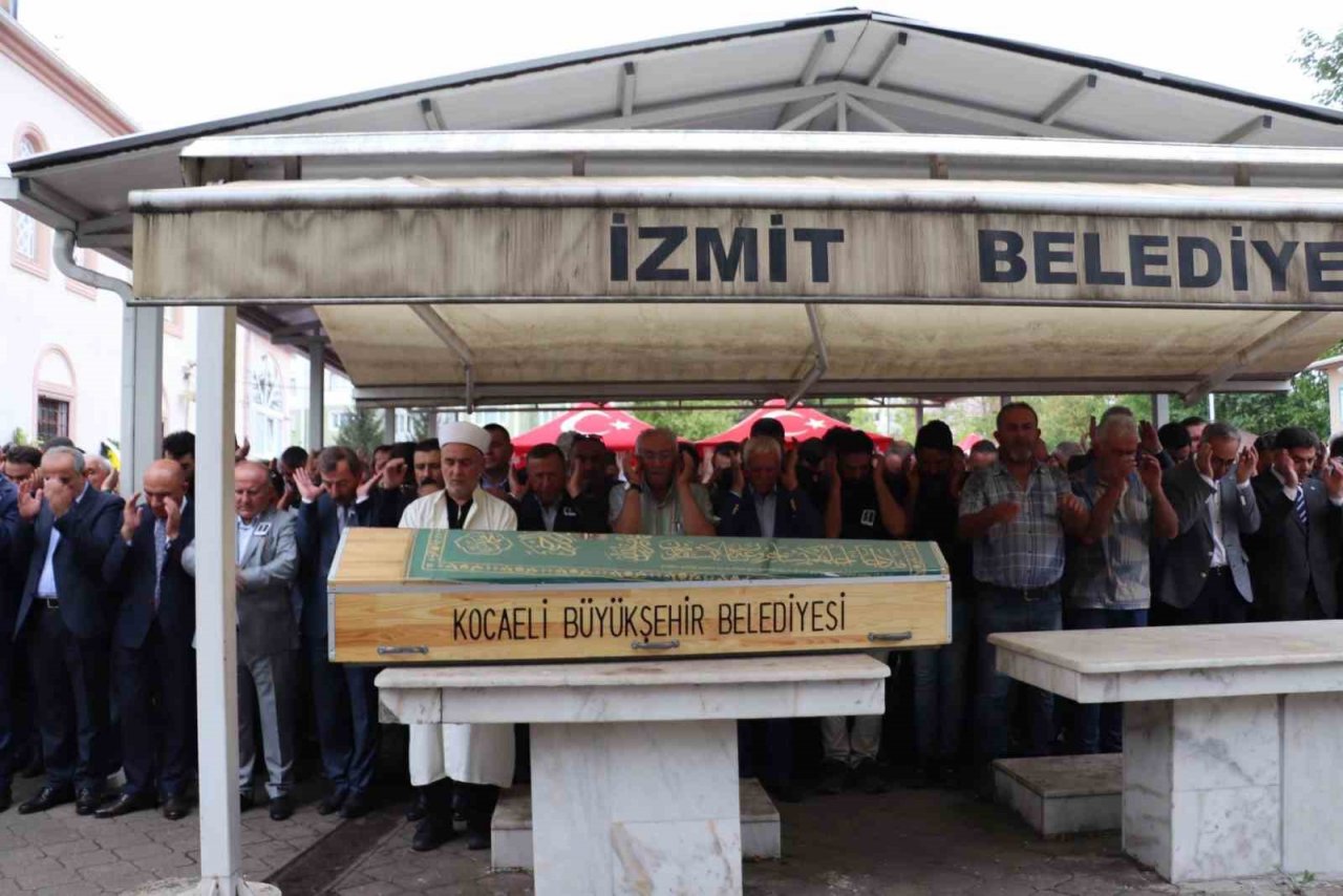 Eski İYİ Parti Kocaeli İl Başkanı son yolculuğuna uğurlandı