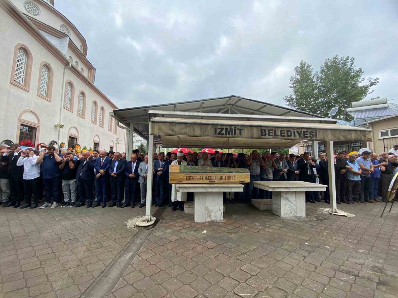 Eski İYİ Parti Kocaeli İl Başkanı son yolculuğuna uğurlandı