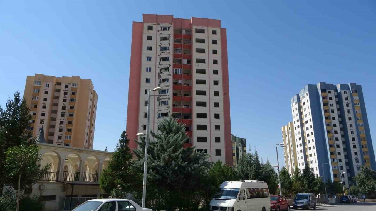 700 dairenin bulunduğu ’Yeşil Evler’ dinamitle patlatılacak