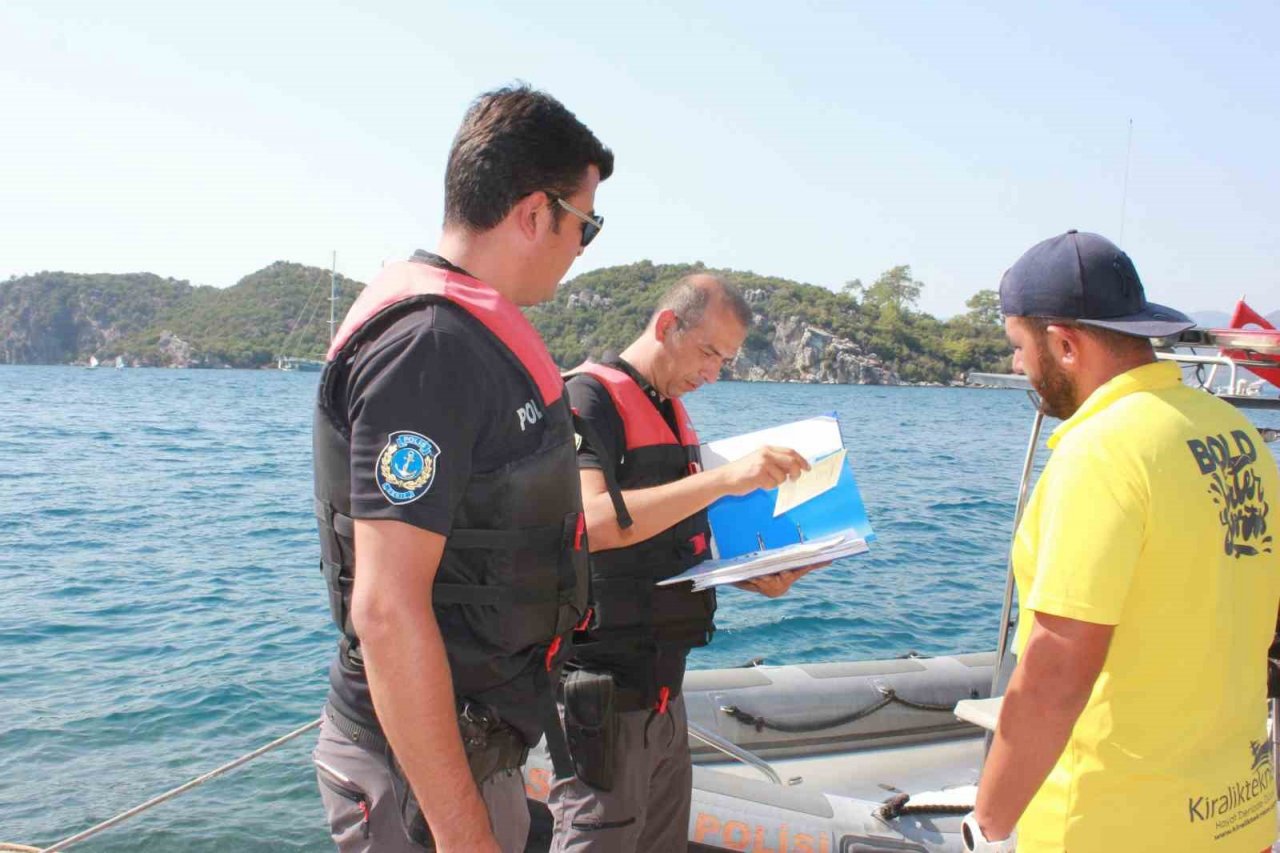 Marmaris deniz polisi su sporları denetimlerine devam ediyor