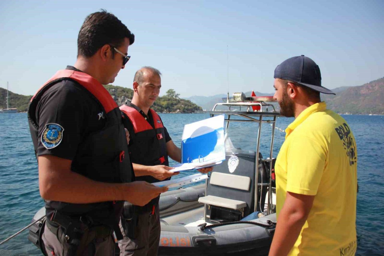 Marmaris deniz polisi su sporları denetimlerine devam ediyor