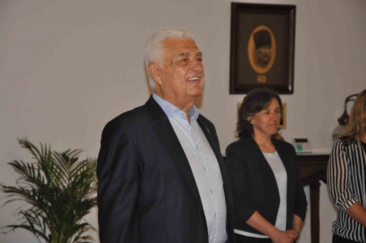 Muğla Büyükşehir Belediyesi 27 vatandaşa evde bakım sertifikası verdi