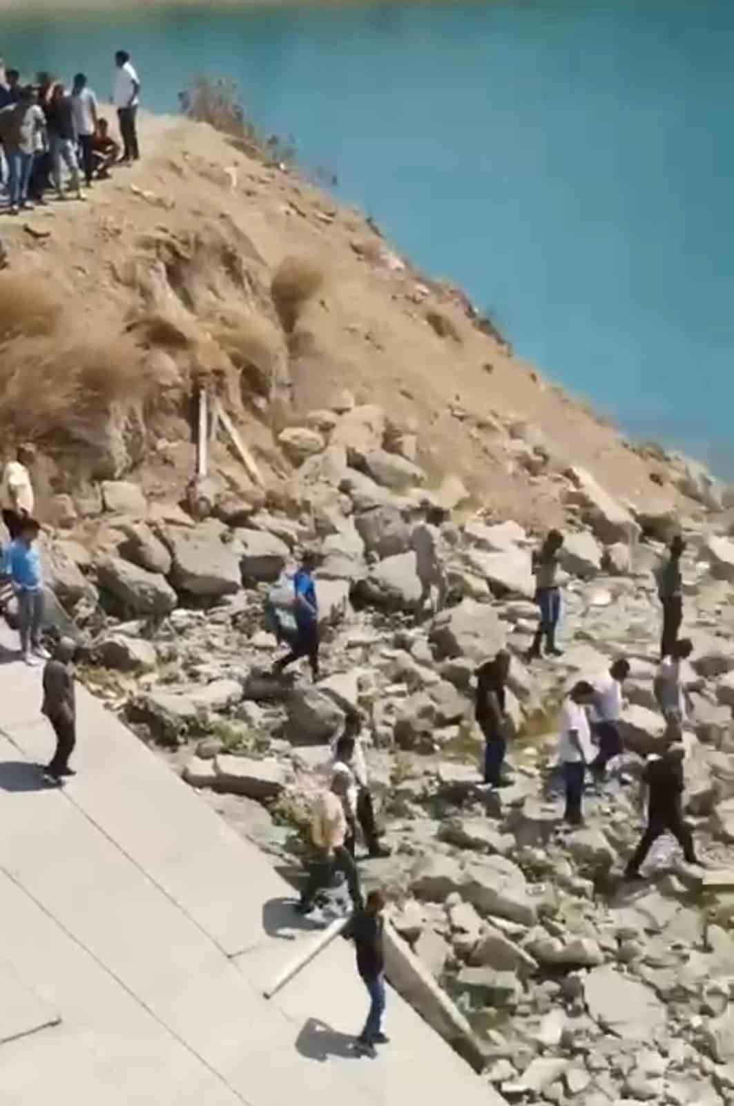 Serinlemek için göle giren genç hayatını kaybetti