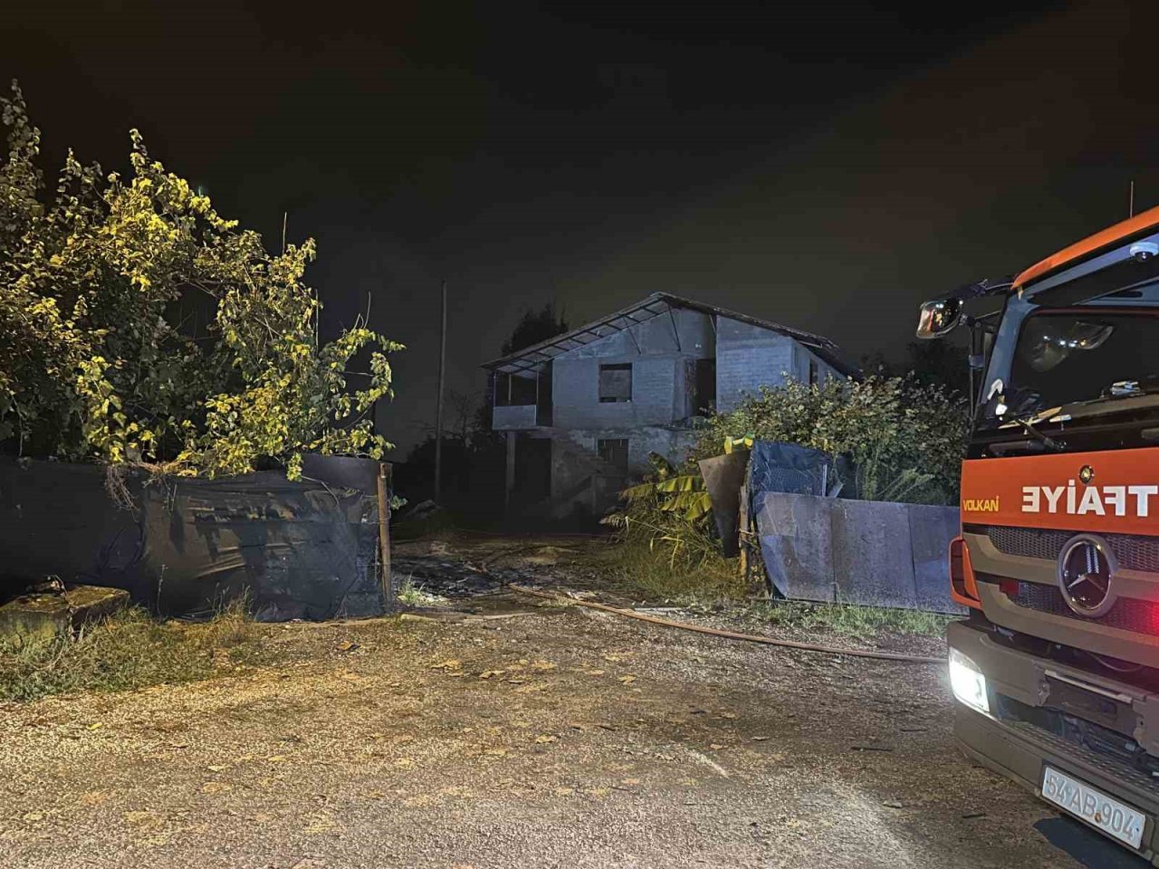 Arsa sahibinden şoke eden kundaklama iddiası