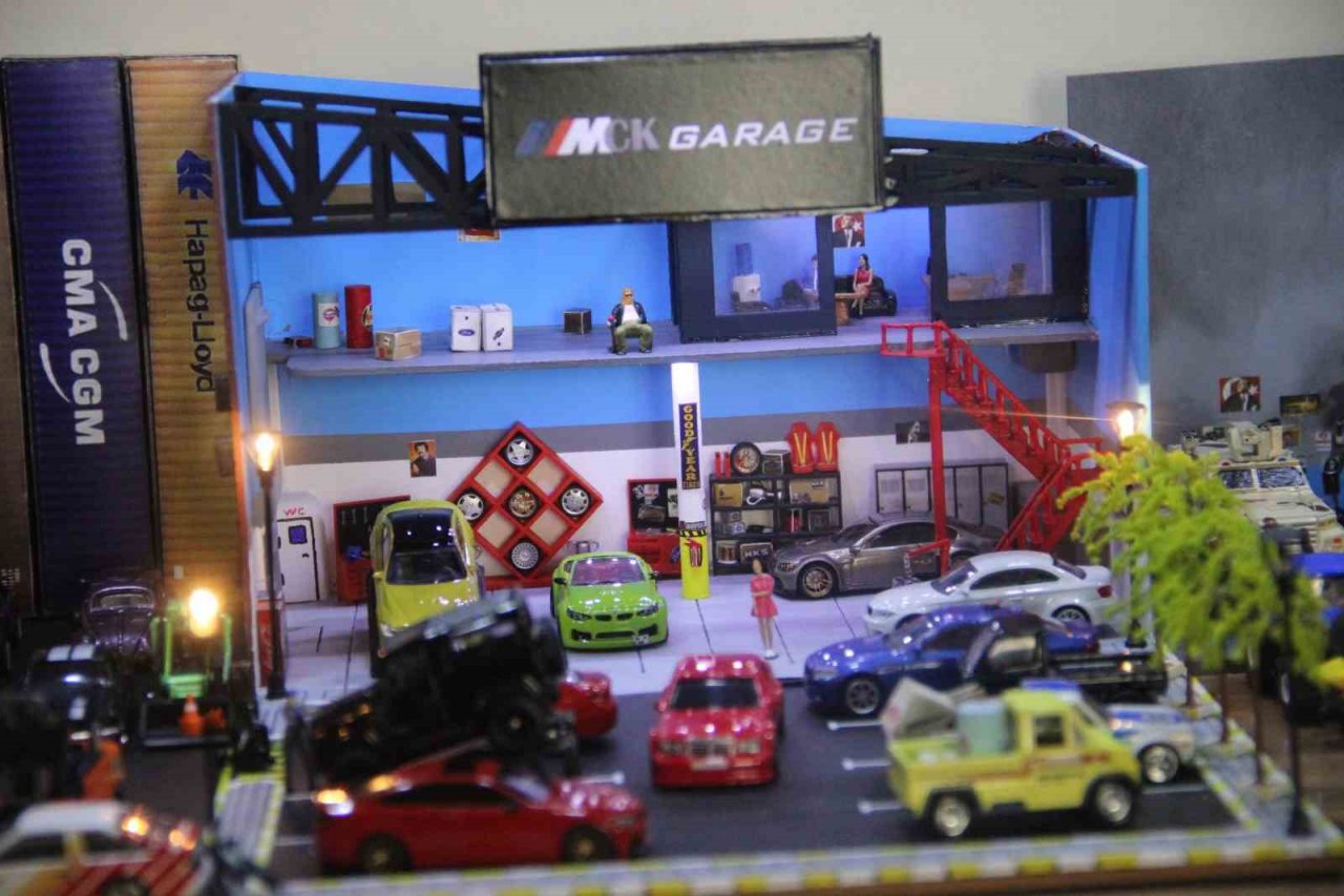 Gerçeğini aratmayan minyatür modelleriyle yoğun ilgi görüyor