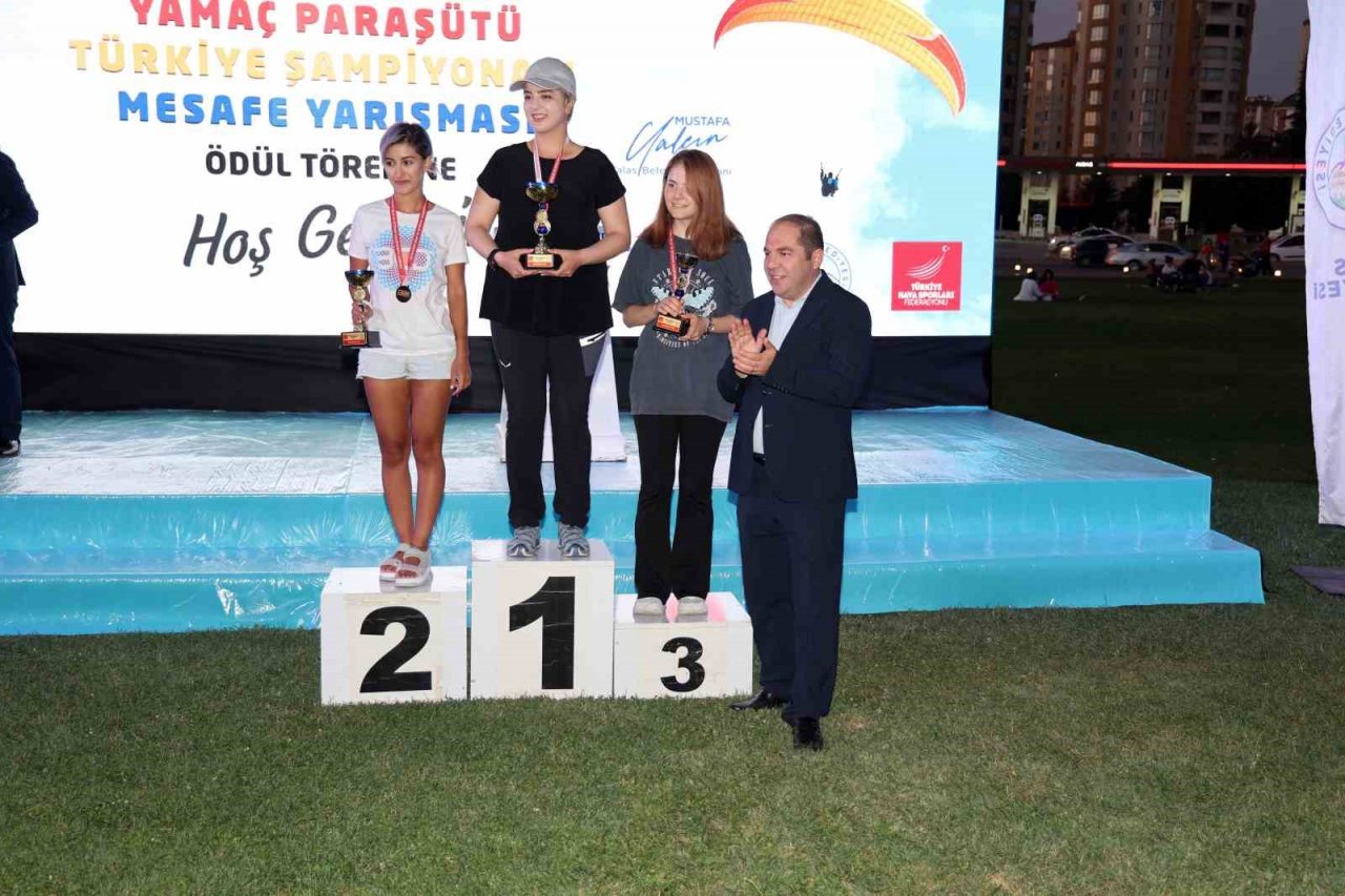 Yamaç paraşütü denilince Ali Dağı akla geliyor