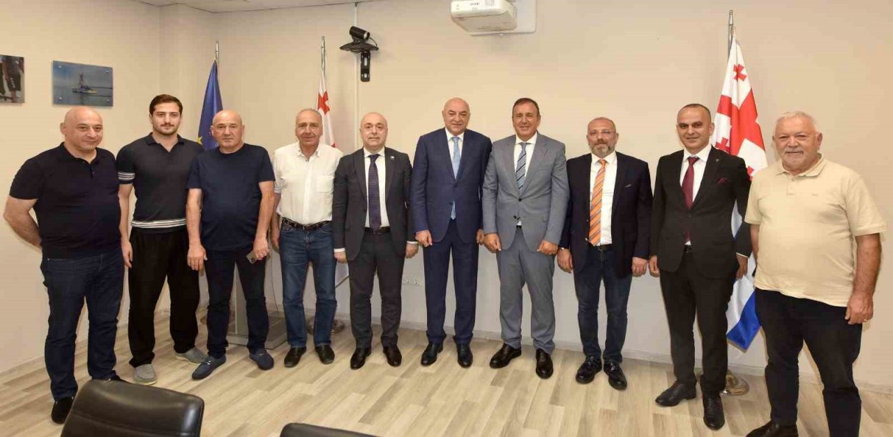 TTSO’dan Sarp Sınır Kapısı’ndaki yoğunluğu azaltmak için gemi seferleri önerisi