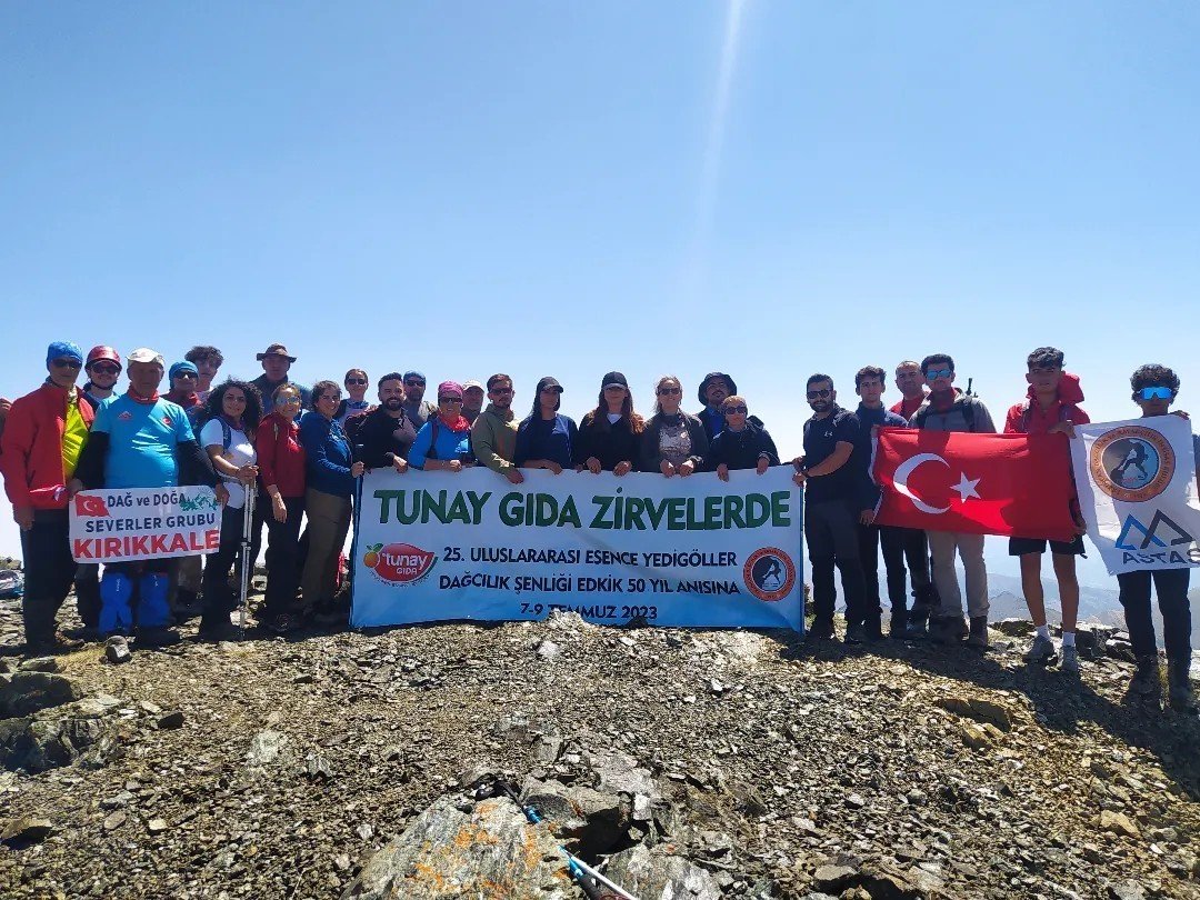 Türkiye’nin en yüksek rakımlı dağcılık şenliği Erzincan’da yapıldı