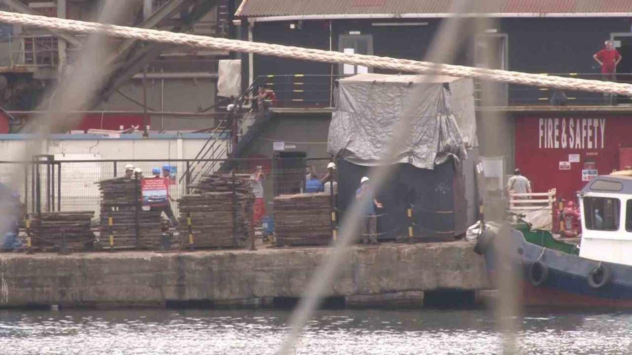 Tuzla’da gemide patlama: 1 ölü, 1 yaralı