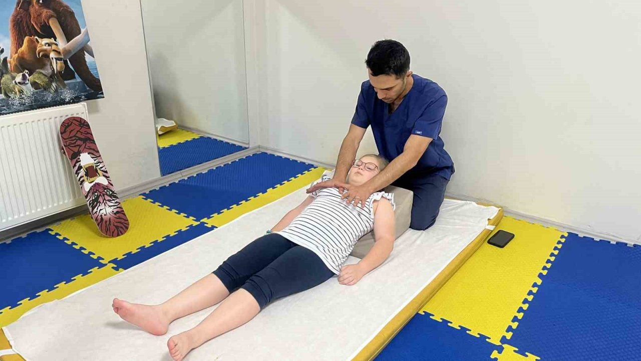 Ukrayna’daki bombalı saldırıda yaralanan 8 yaşındaki Arina Eskişehir’de sağlığına kavuştu