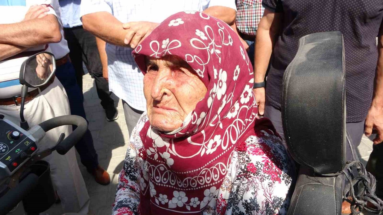 Banka şubesinin kapanacağını öğrenen çiftçilerden oturma eylemi