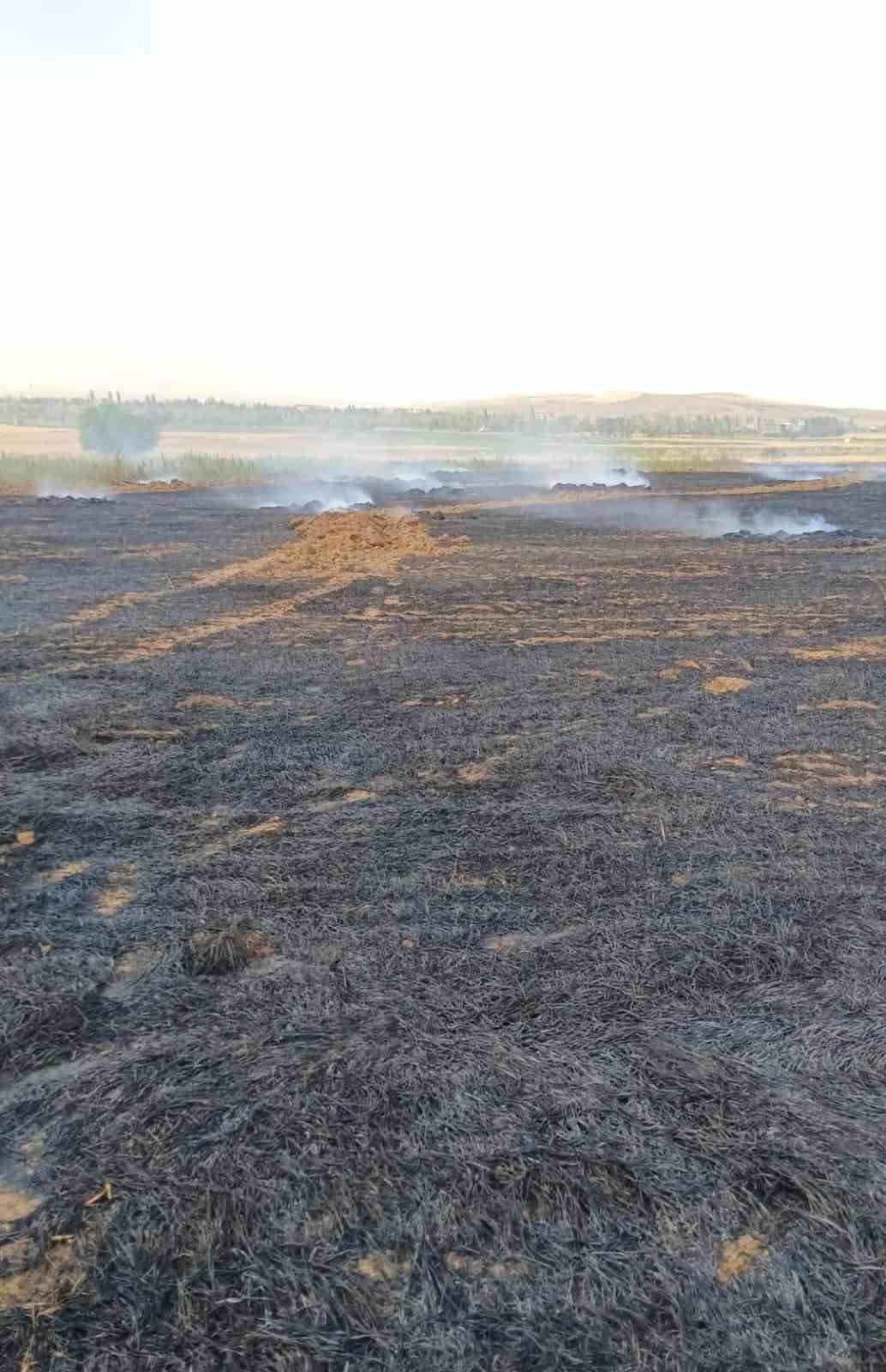 Şuhut’ta arazi yangını