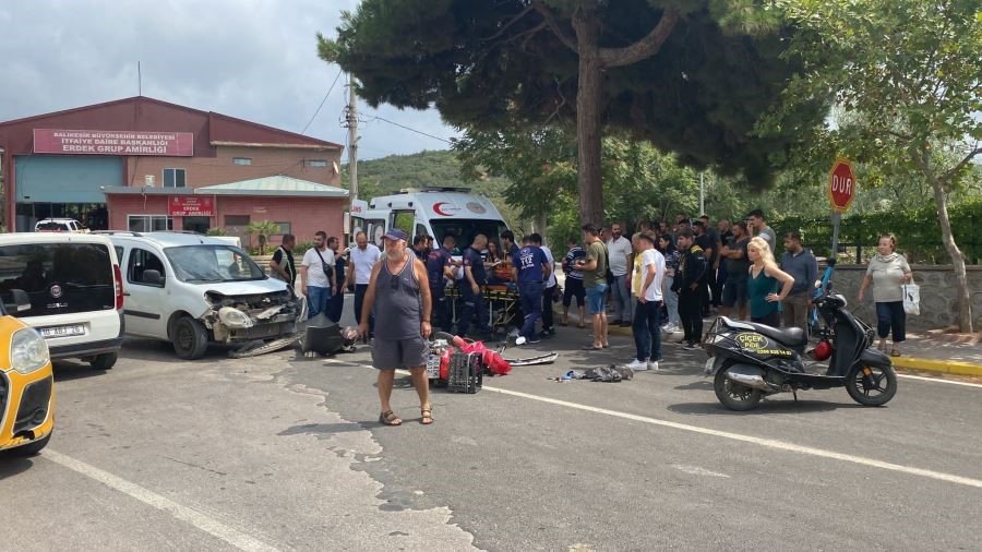 Erdek’te otomobil ile motosiklet çarpıştı: 1 yaralı
