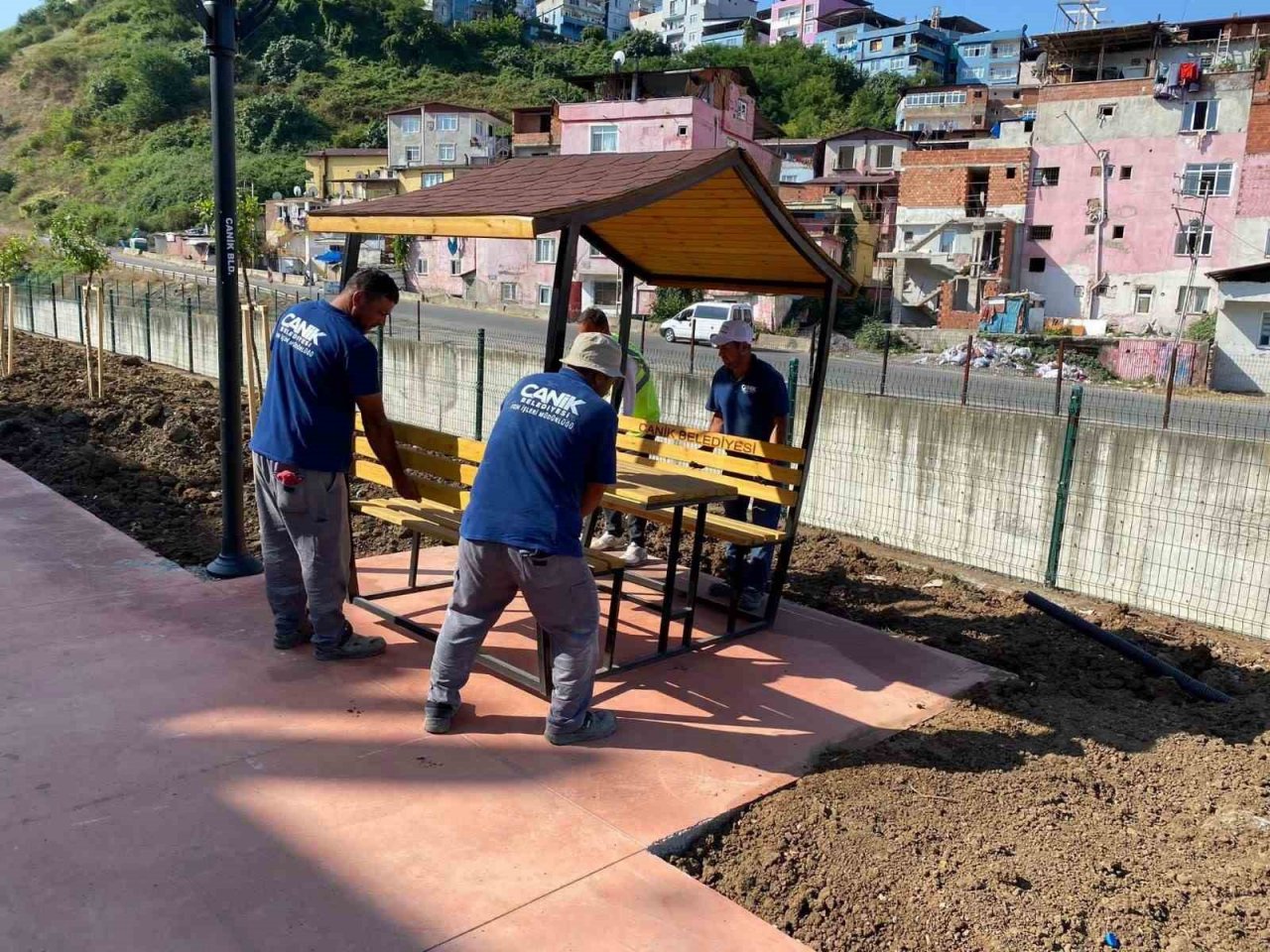 Sandıkçı: "İlçemize örnek eserleri kazandırmaya devam edeceğiz”