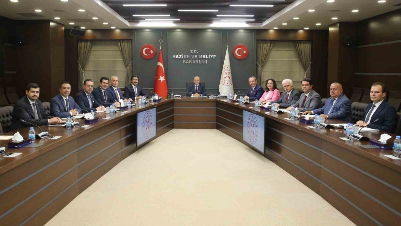 Denizlili esnafın istekleri Bakanlıklara iletildi