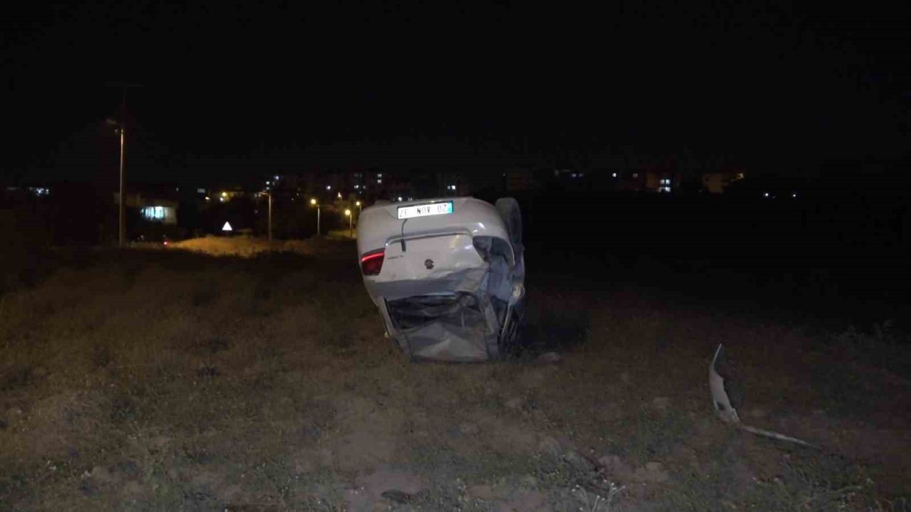 Takla atan otomobildeki 1’i çocuk 4 kişi yaralandı