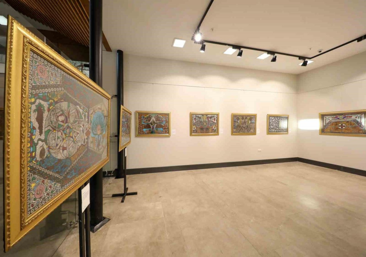 “Mücevher-h-at-3 Medeniyetler-İnançlar-Sentez” sergisi sanatseverlerle buluştu