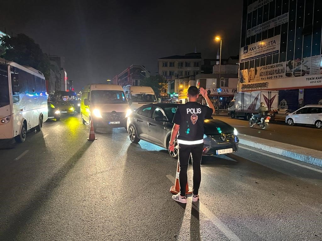 Esenyurt’ta asayiş uygulamaları devam ediyor