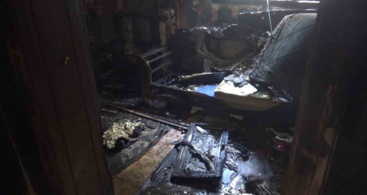 Gaziantep’te ev yangınında 3’ü çocuk 5 kişi yaralandı