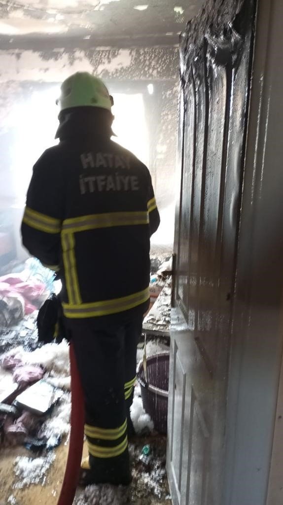 Hatay’’da evde çıkan yangın söndürüldü