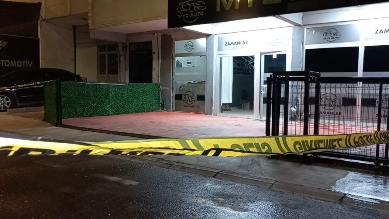 Oto galeriye silahlı saldırı: Kurşunlayıp otomobille kaçtılar