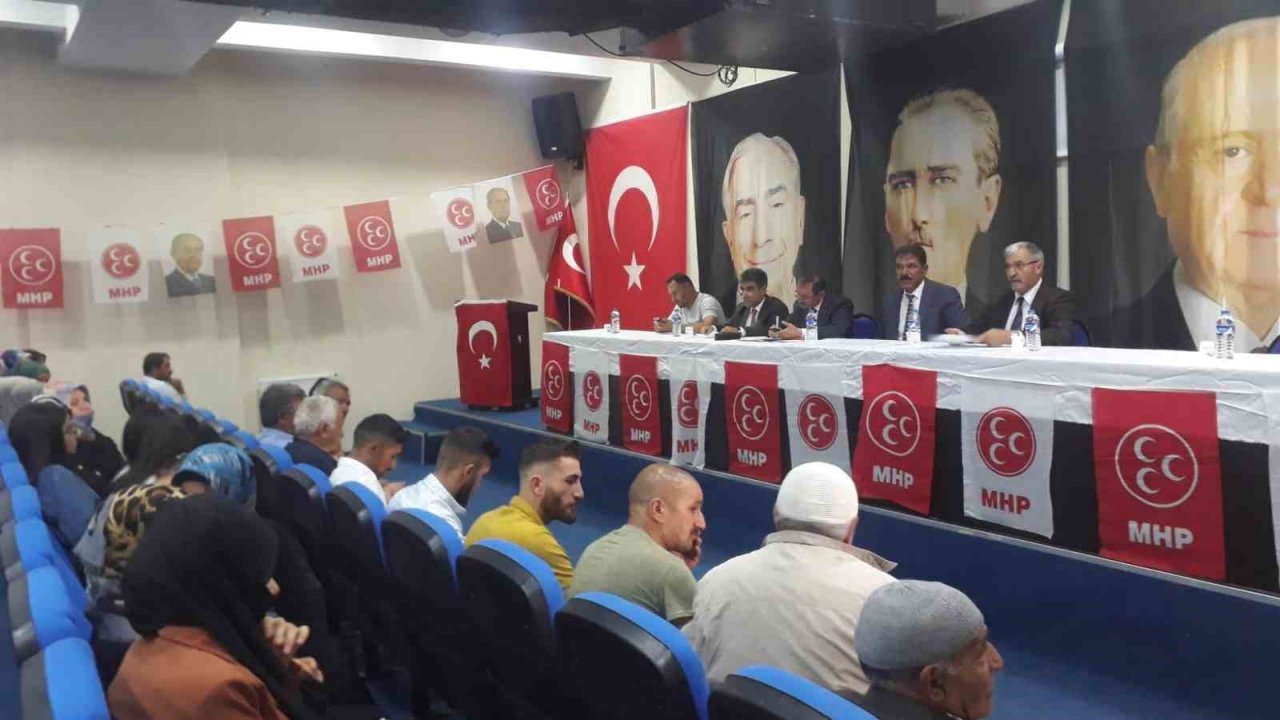 MHP Tekman ilçe kongresi yapıldı