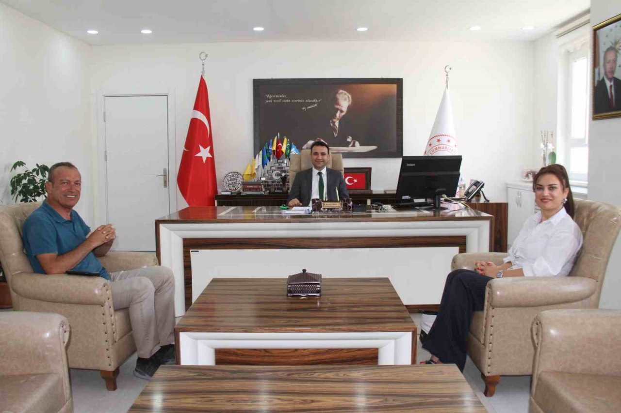 Elazığ’da üretilen boyalar, depremde hasar gören okulları renklendiriyor