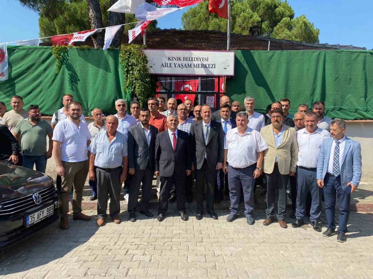 MHP İzmir’de 10 ilçedeki kongrelerini tamamladı