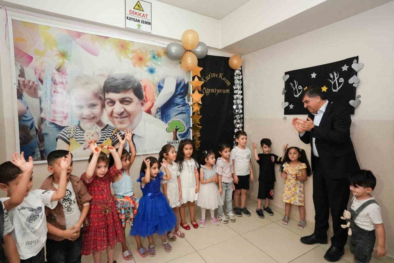 İşaret dilini öğrendiler, sertifika almaya hak kazandılar